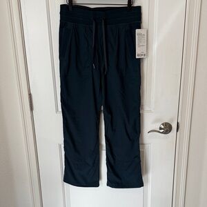 Lululemon Dance Studio Mid-Rise Pant Short Size 8